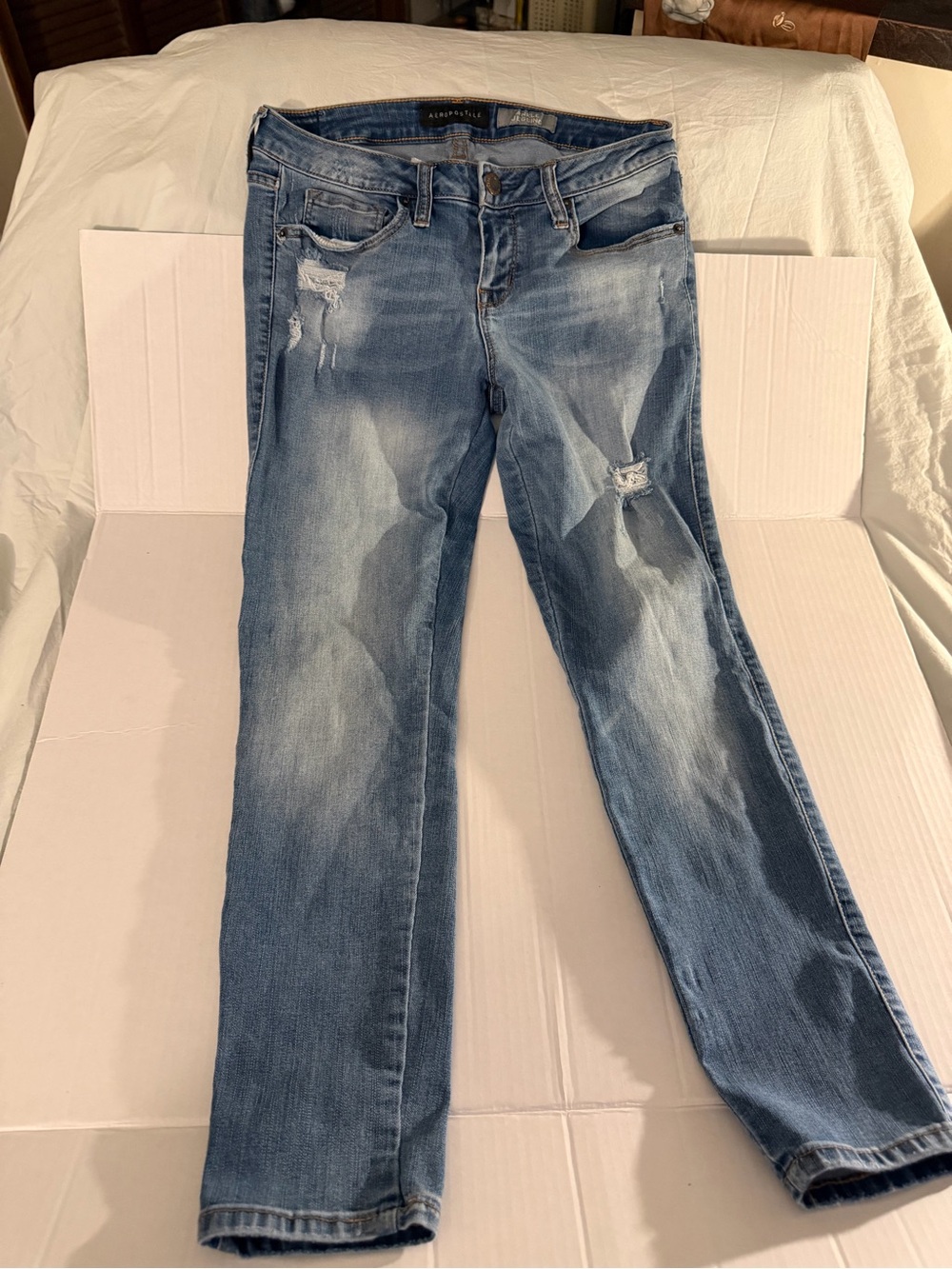 Aeropostale Women's Light Blue Distressed Straight Leg Jeans